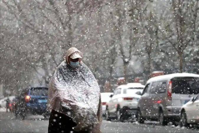 洗澡或会影响健康！医生告诫：老人65岁后，洗澡谨记“5不要”