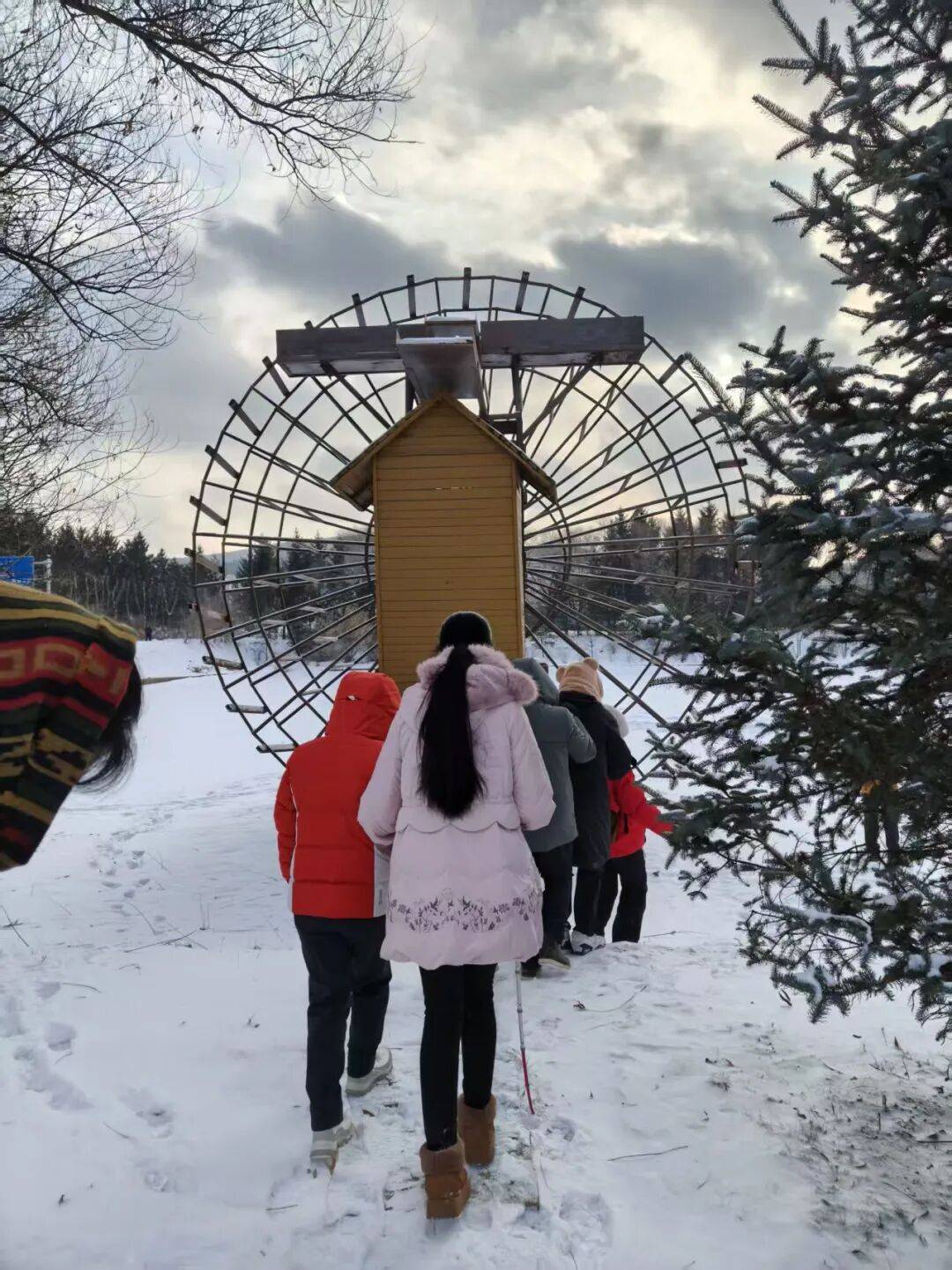 在东北，享受了一次警车开道的待遇