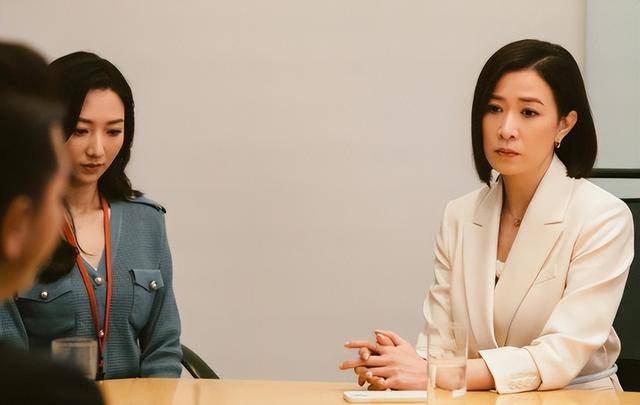 原创            职场剧再掀风暴！《新闻女王》直面现实真相，女性如何逆袭破局？