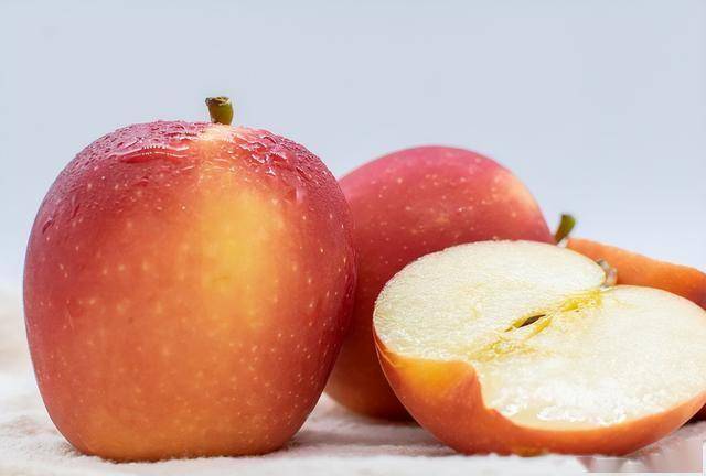 65岁大娘每天一个苹果，3年后查出糖尿病？医生：这4个习惯害了她