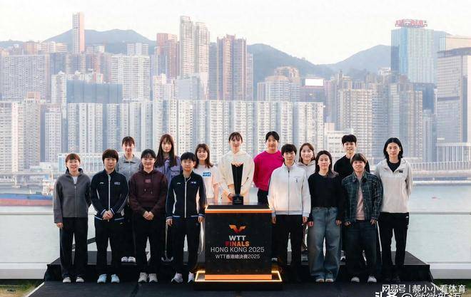 原创            香港总决赛欢迎晚宴，孙颖莎何卓佳玩得开心，林昀儒和小莫热聊