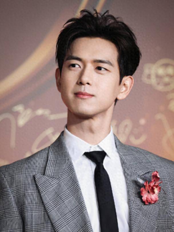 原创            爆火之后“昙花一现”，消失已久不演戏的李现，真让雷佳音说对了