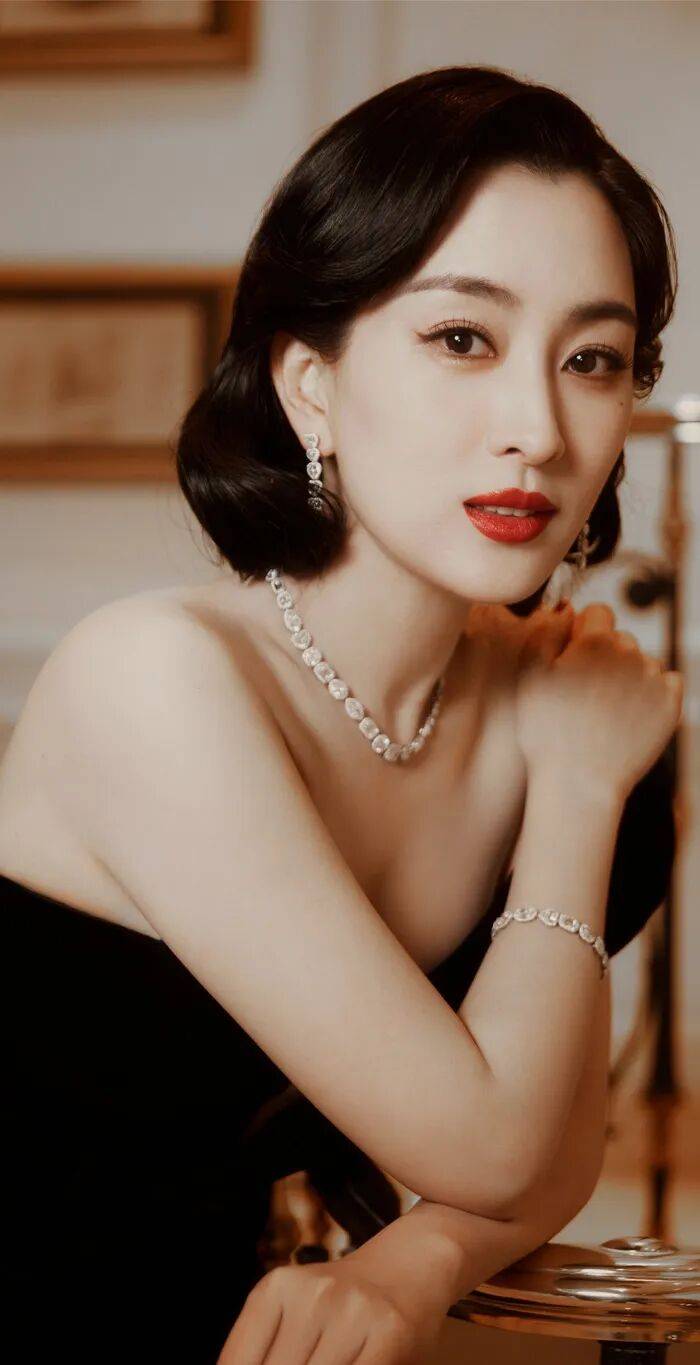 马苏各类靓丽写真美爆了！雪肤玉貌魔鬼身材性感火辣