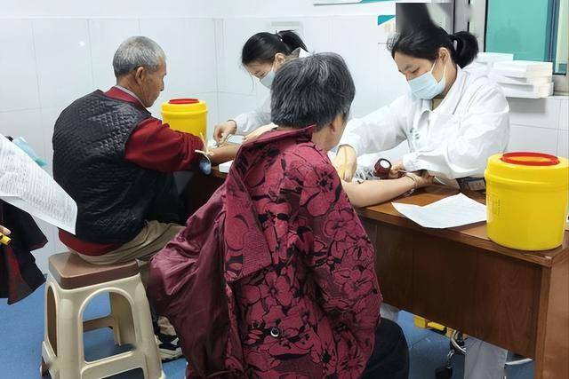 血常规检查中，若是这4个指标升高，可能是大病信号，及时就医