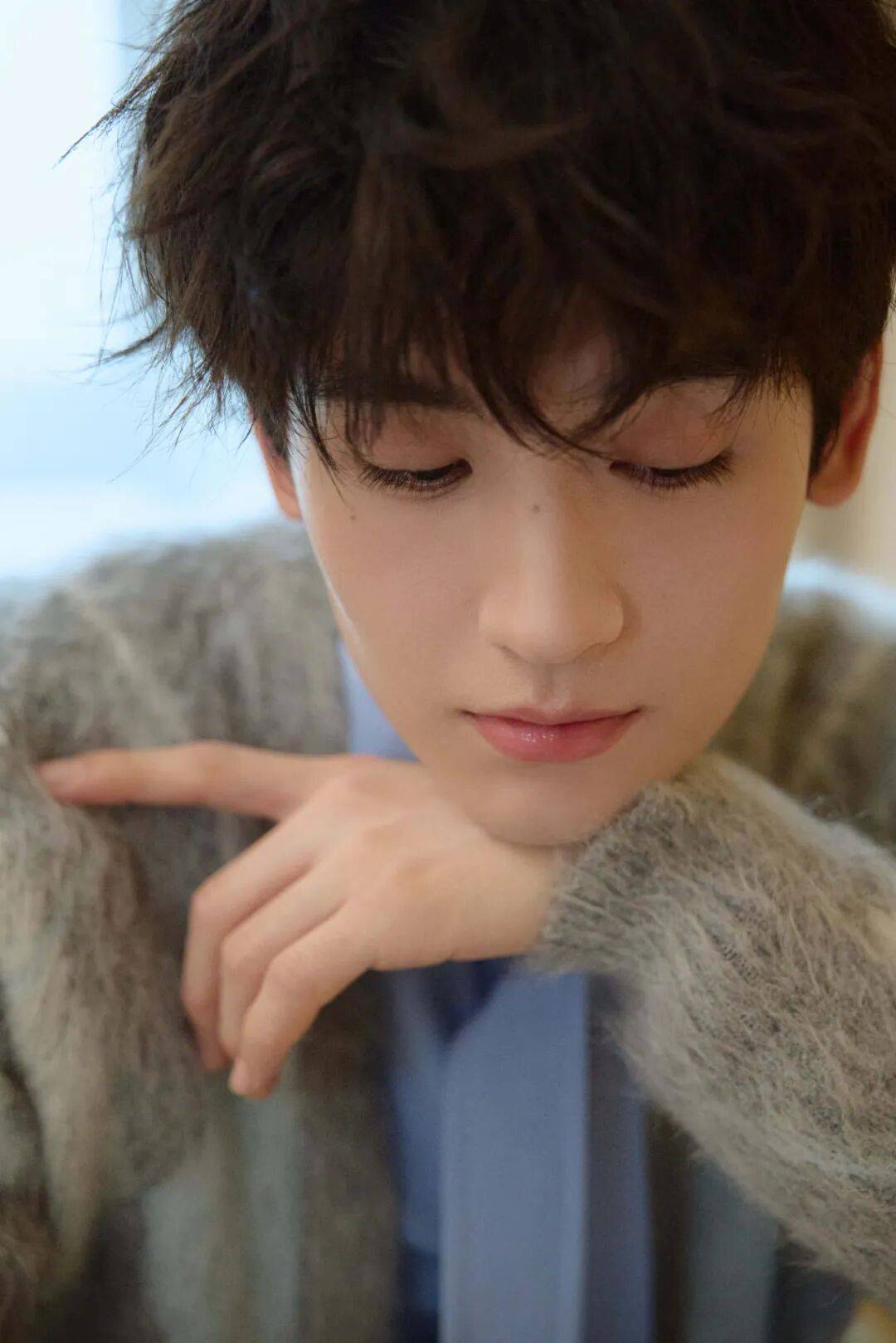 榜妹热线 ｜ 孟子义李昀锐假戏真做？张婧仪新剧太土？章若楠电影杀青？丞磊商务？黄俊捷年后进组？