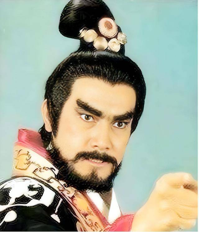 香港知名男星三婚三离，曾因家暴妻子被判入狱，买房被骗6万定金