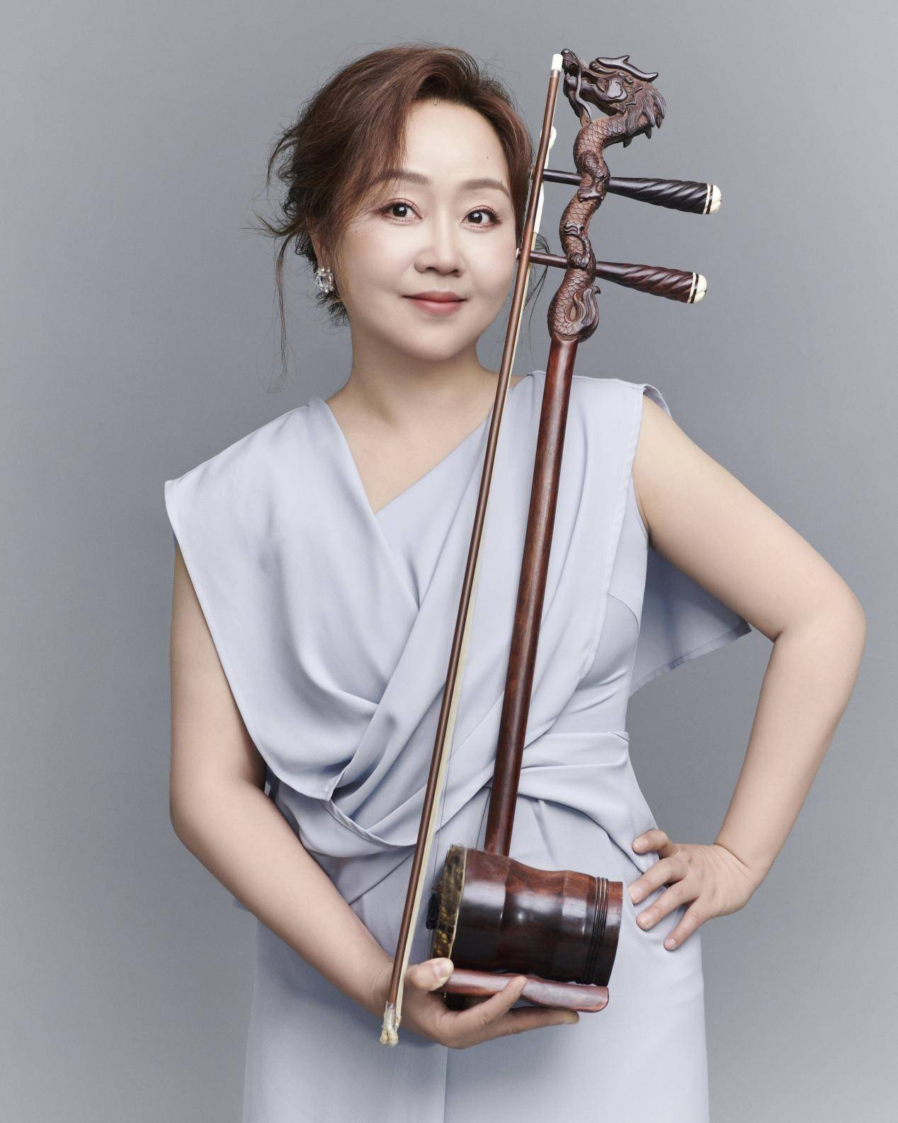 绘就二胡艺术平稳走向未来的宏伟蓝图 二胡演奏家、教育家梁聆聆专访