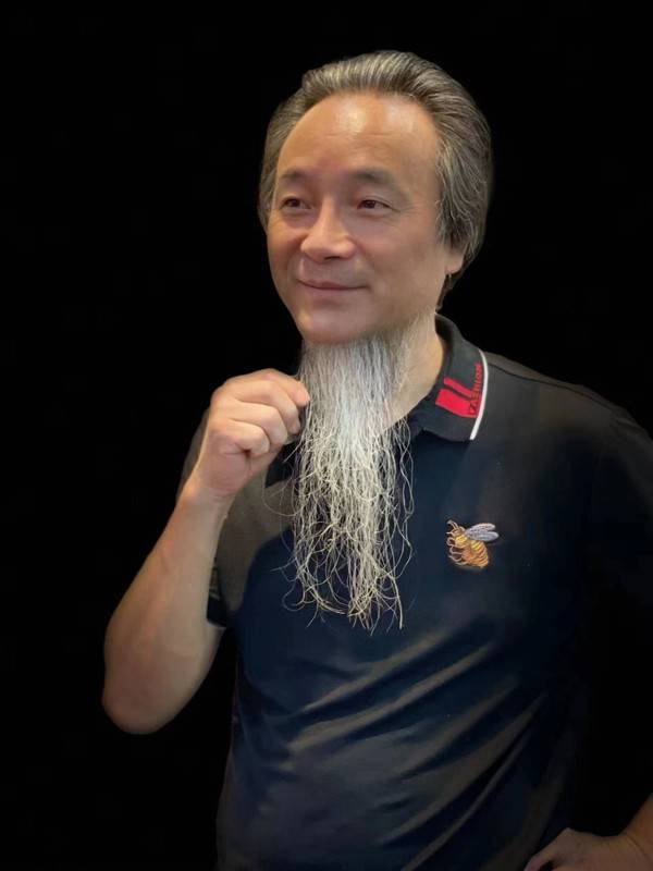 金晓海：画家笔下的兰竹风骨与牡丹气象