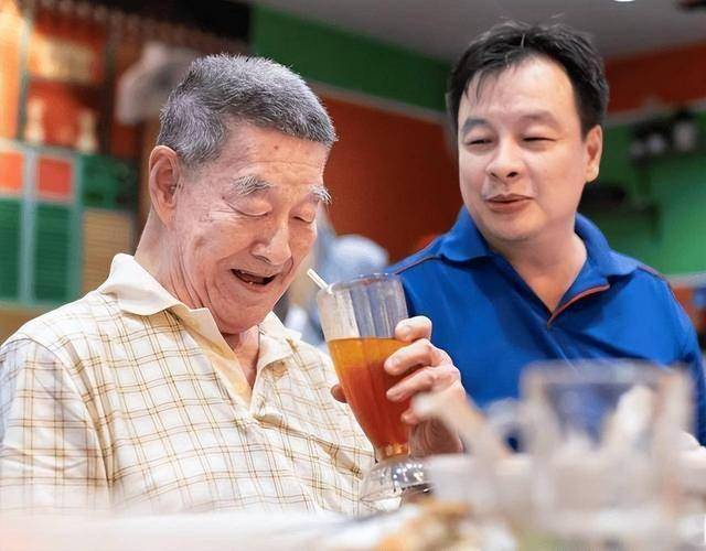 医生发现：男性若戒掉喝酒，用不了3个月时间，身体或会有3个改变