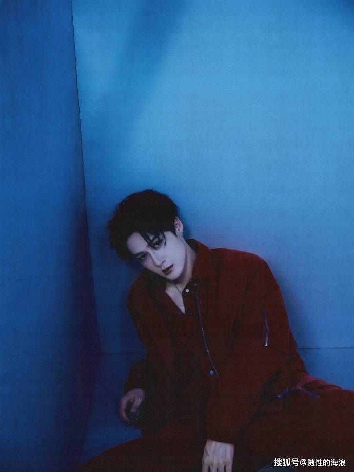 檀健次工作室出图鲨疯了！艺术感直接拉满，谁能不期待他的湖南卫视跨年舞台啊！