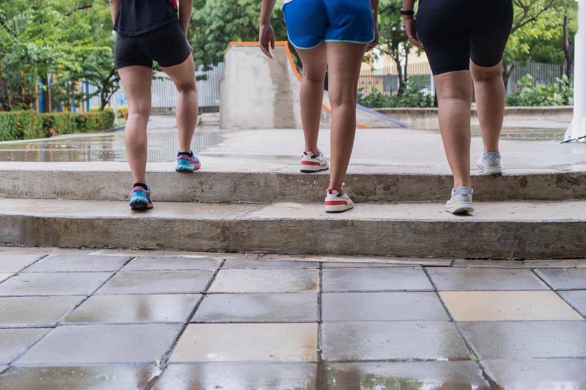 原创            长时连续行走更护心延寿，内科学年鉴研究