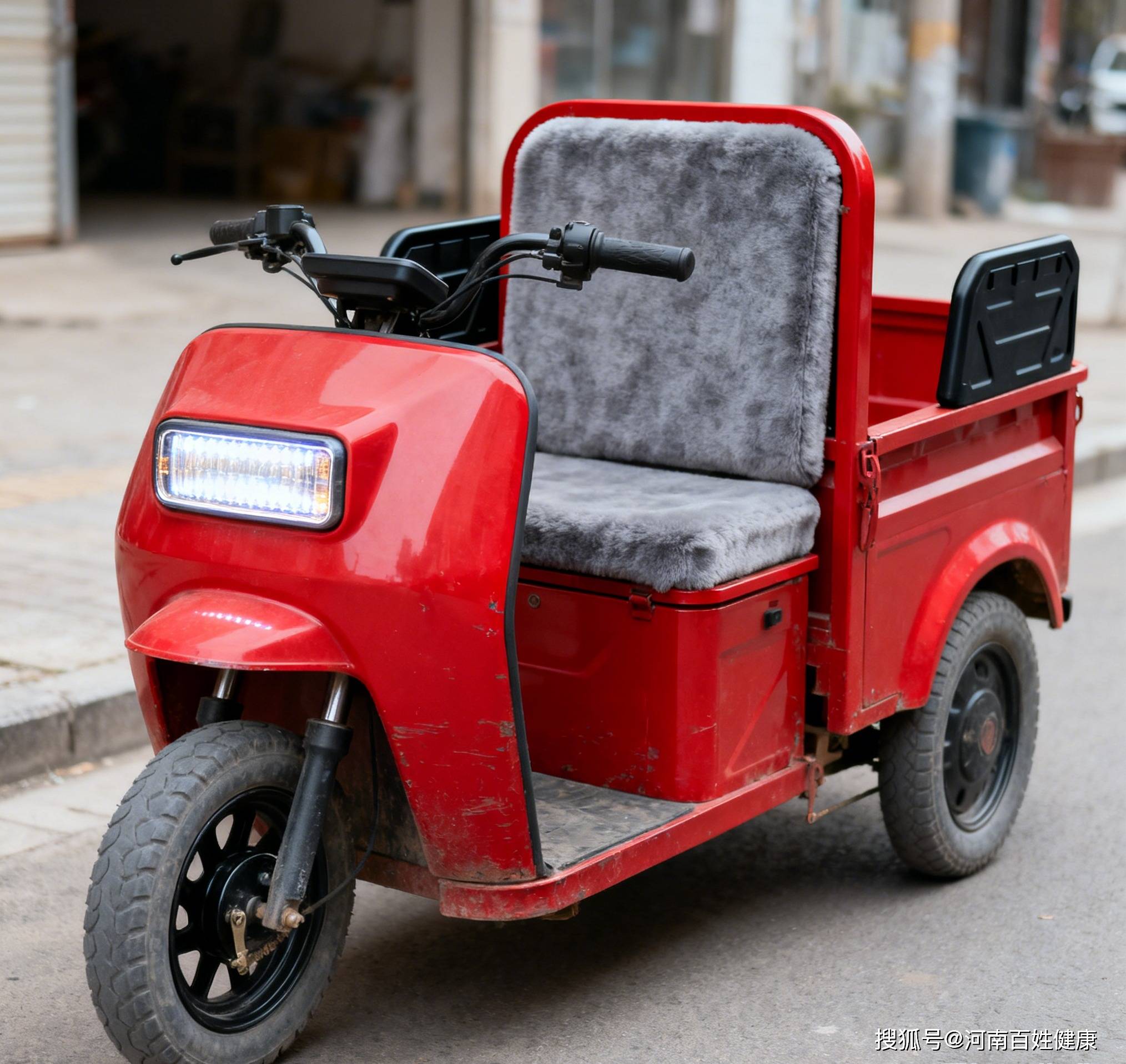 原创            郑州 “老头乐” 三轮车管理难度大，有啥好办法？