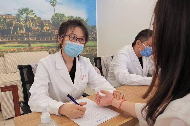 肺结节的人增多，医生劝告：肺结节患者若有这5个症状，马上就医