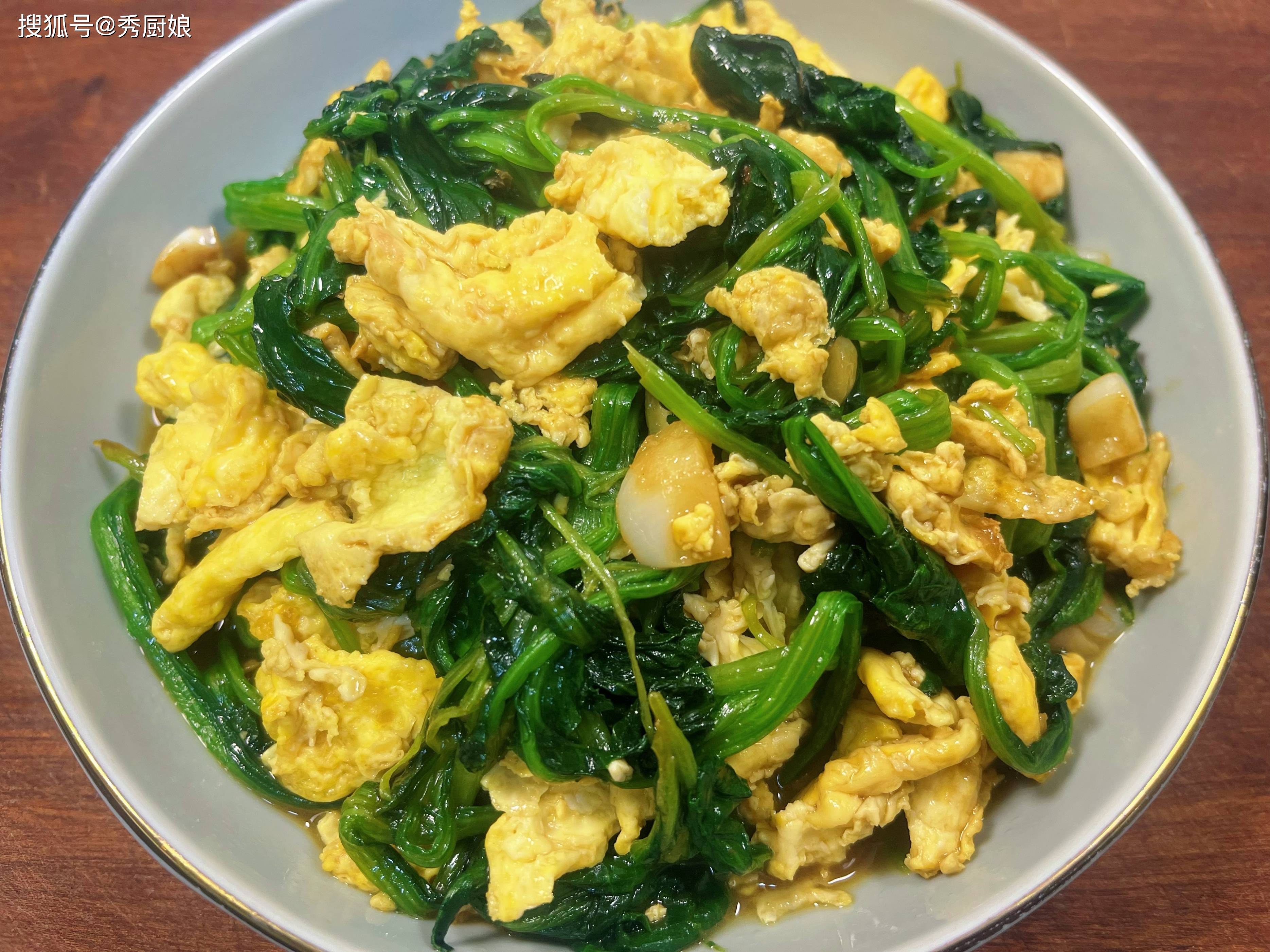 原创            冬天这菜使劲吃！一强骨骼、二护眼睛、三强免疫，应季鲜嫩营养高