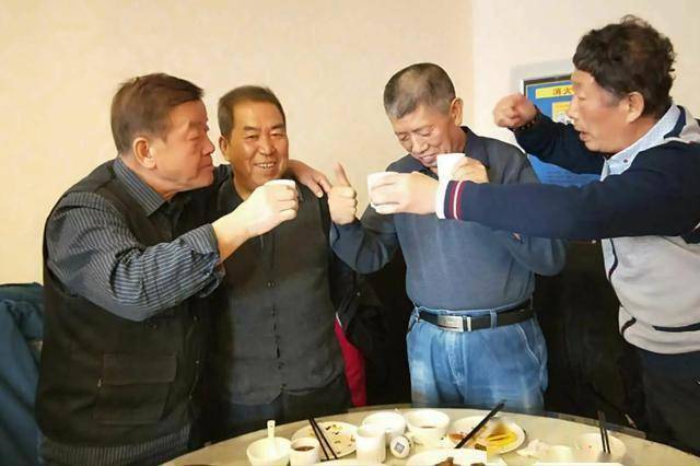 男性喝酒后，若频繁出现5大异常，或已不适合喝酒，尽快戒了吧