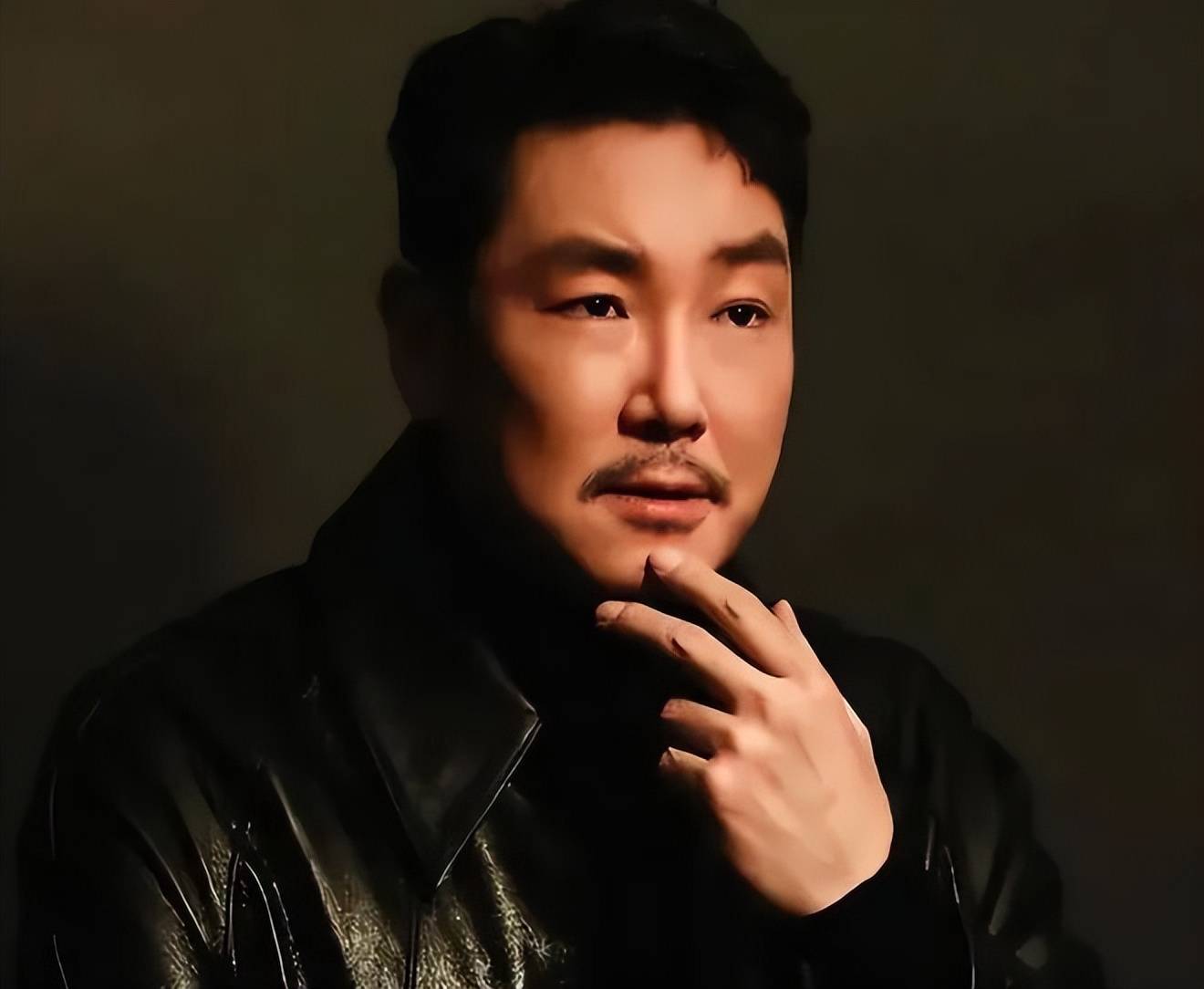 原创            韩国影帝赵震雄退圈！30年前曾犯强盗强奸罪受罚