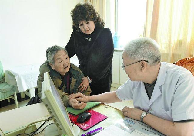 家属别搞错了方向：癌症复发后第一件事不是住院，而是做对这3步