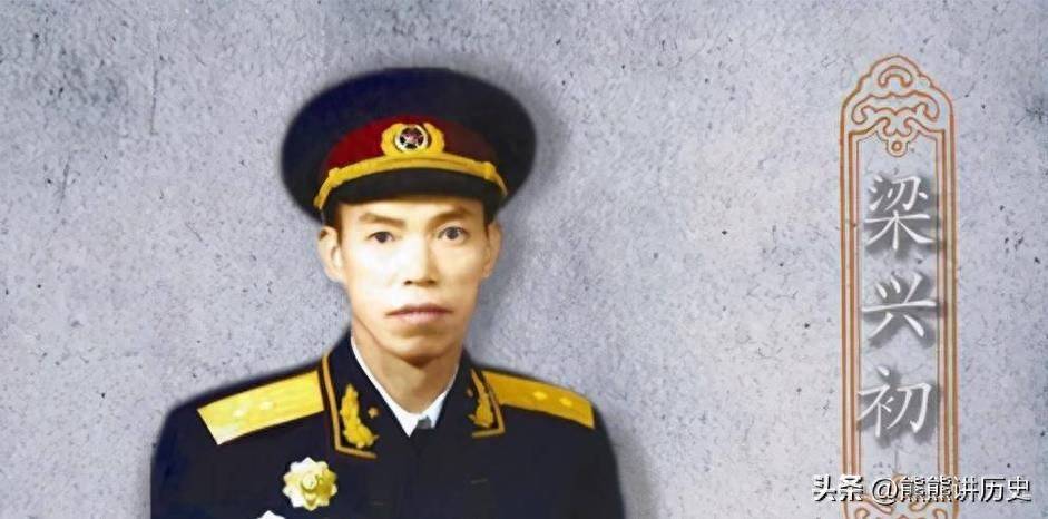 原创            十大开国中将，个个武力值爆表，有四人曾指挥一个兵团作战