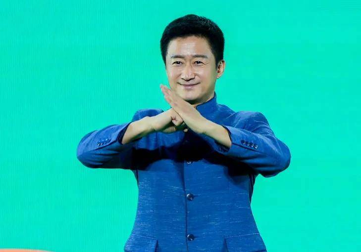 原创            多位明星评论区沦陷！吴京自称八旗子弟，那英炫耀自家满清皇族