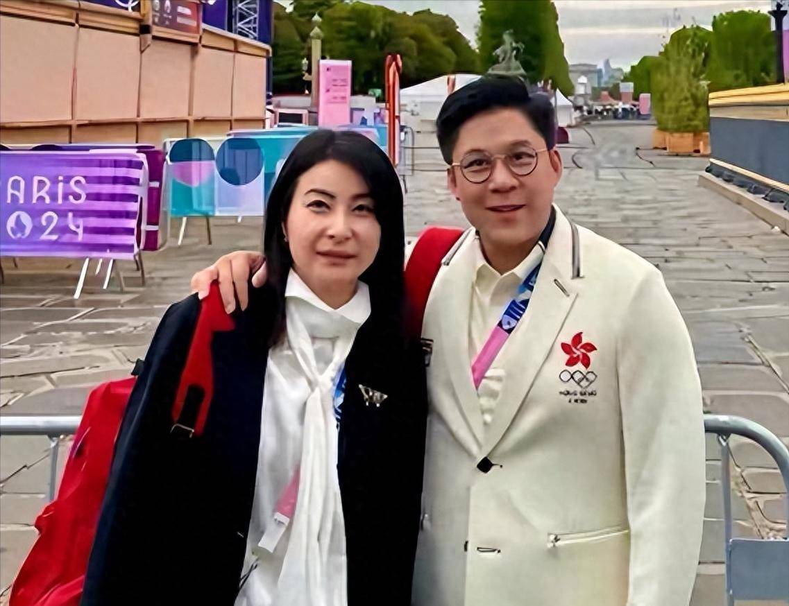 原创            里子面子都赚了！45岁的霍启刚正式宣布好消息，又升职了