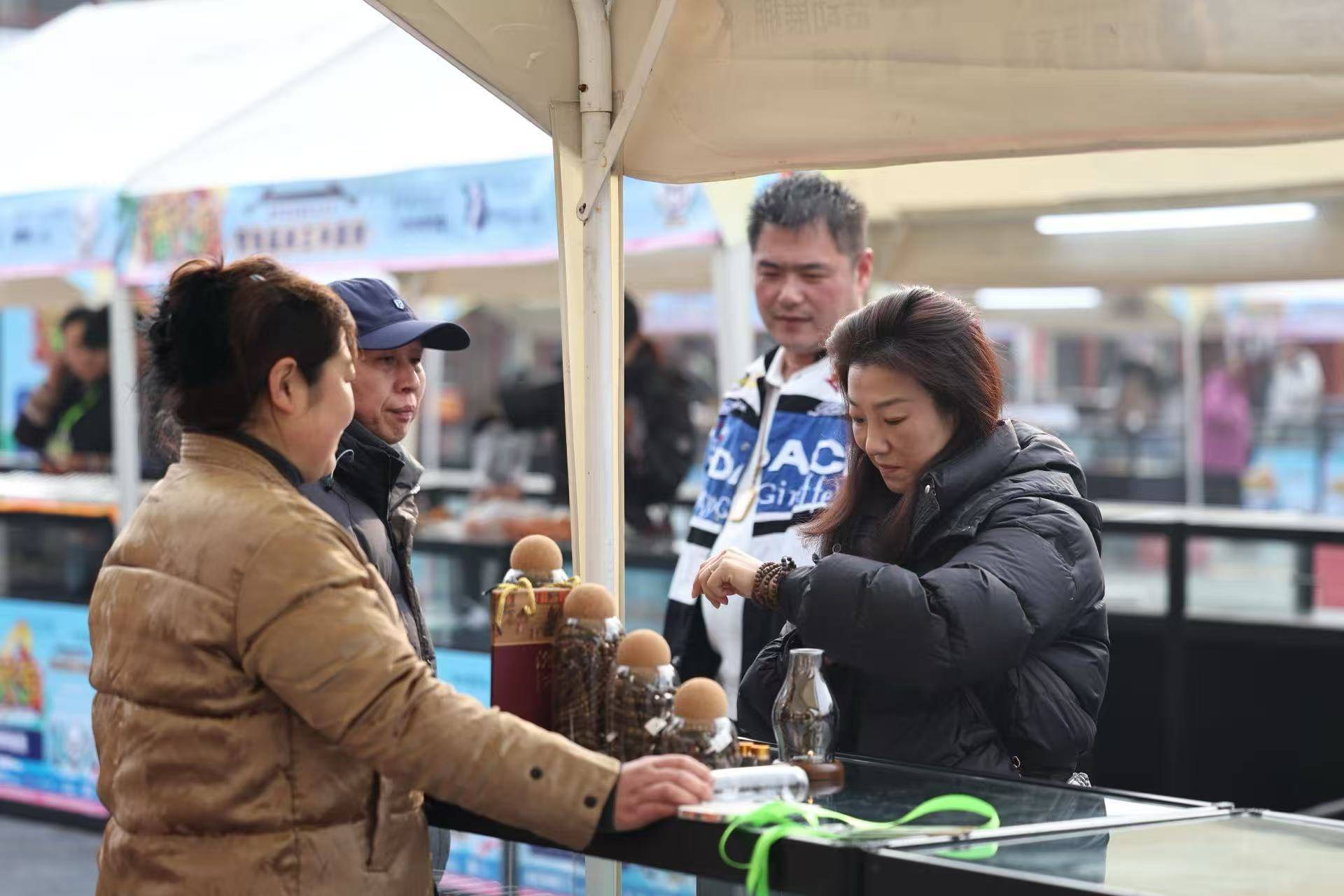 潘家园文玩学院揭牌，未来或将具备发证资质