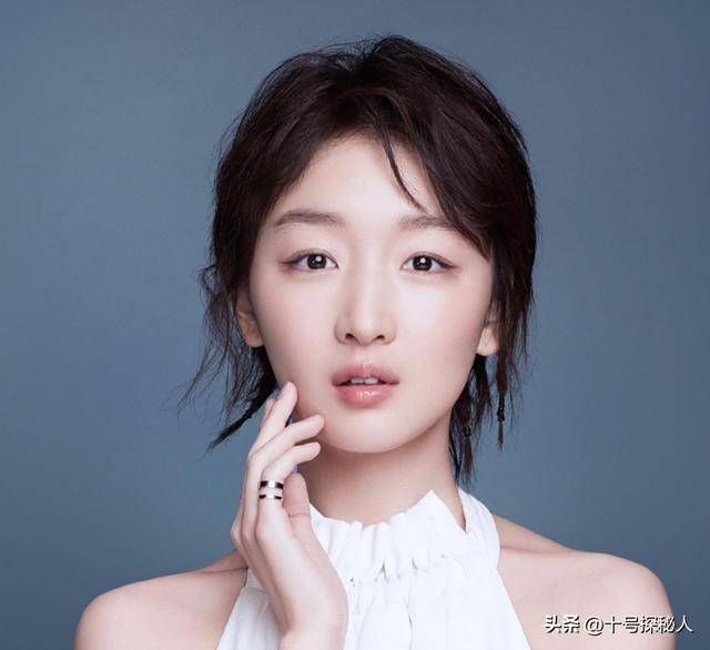 原创            周冬雨不再隐忍！申请强制执行，获得1万赔偿，曾志伟也是受害者