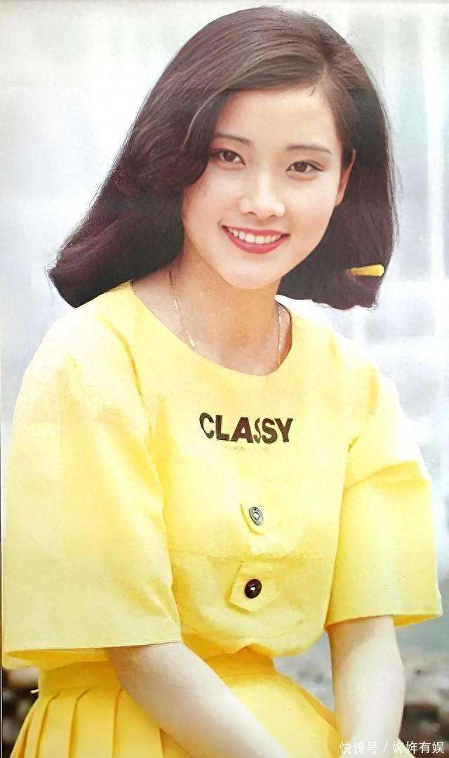 内娱活人天花板！何赛飞坦承婚后遇仰慕者，点名阿兰德龙太敢说