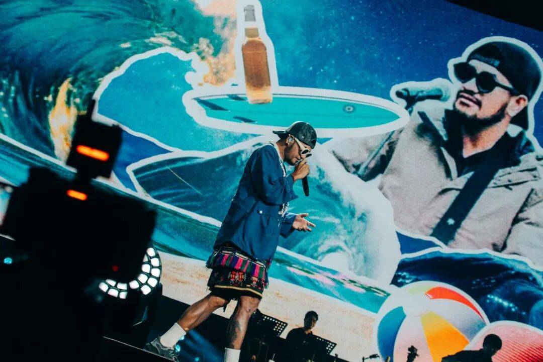 51岁的张震岳，竟然又出“神曲”？