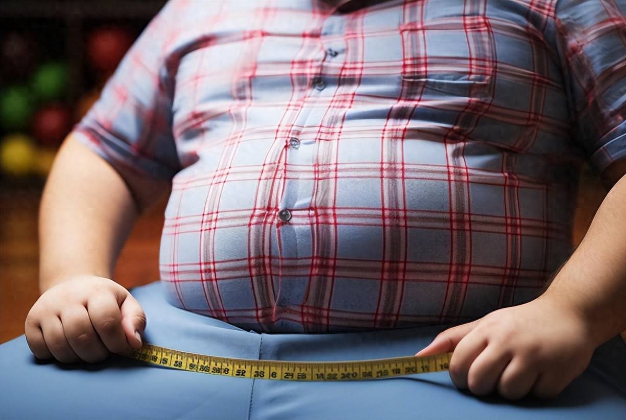 250万人研究揭示：身材决定寿命，这一部位胖死亡风险升11%