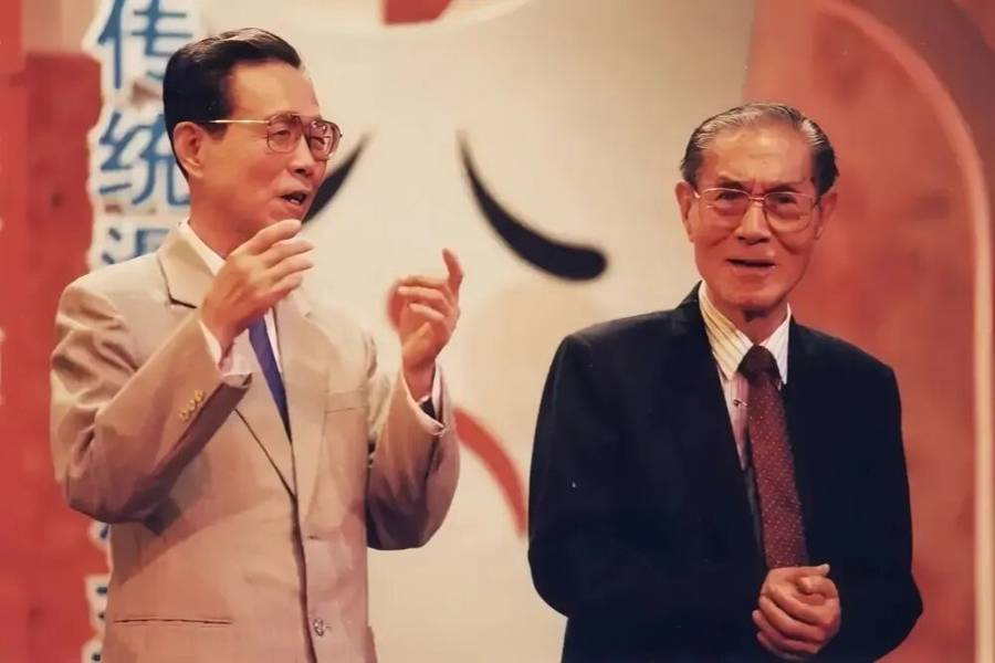 新民艺评｜刘德亮：谋“蝶变”，求“新生”——关于滑稽艺术发展的一些思索