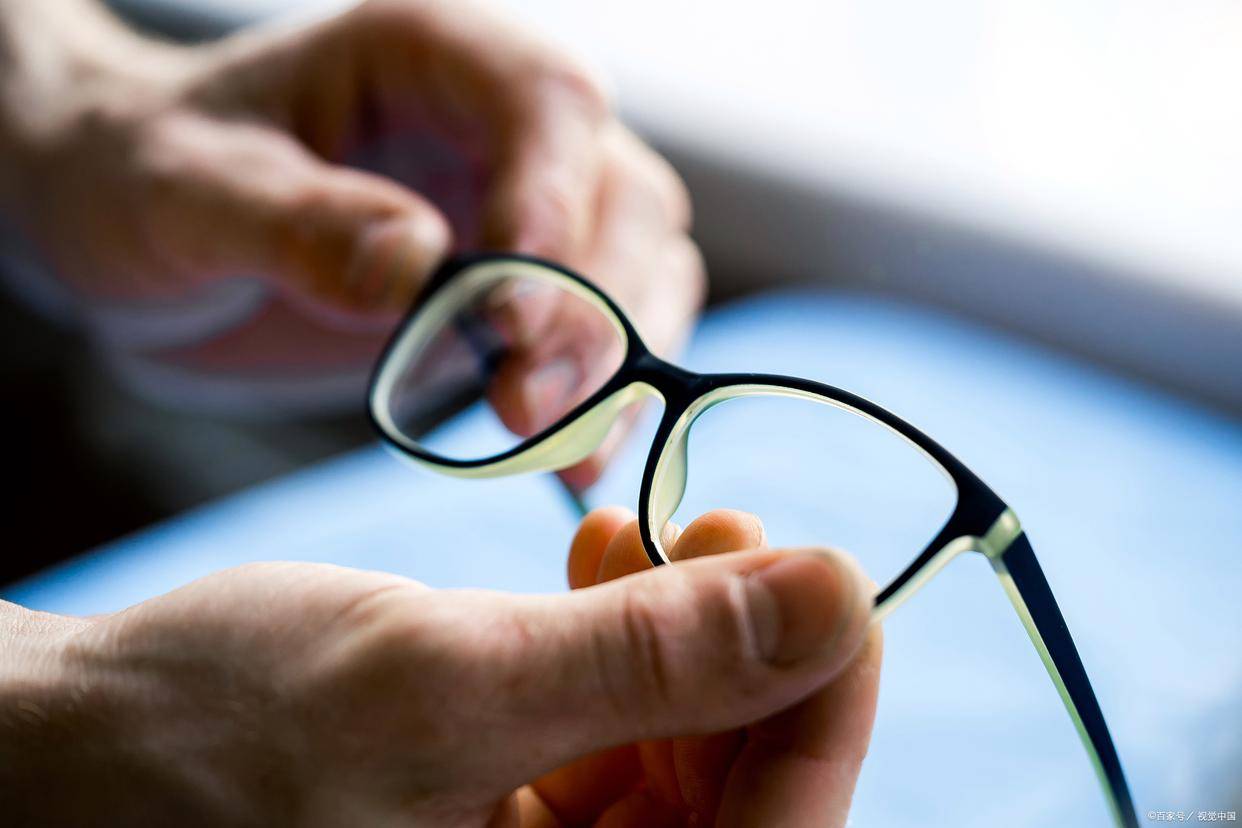 无锡老花眼手术有风险吗？无锡华厦眼科顾勇院长带大家直面问题