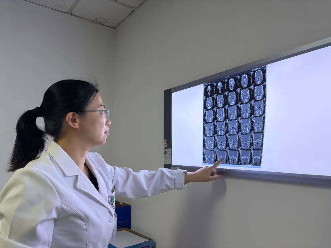 医患故事｜直面“呼吸之困”，拨开慢性鼻窦炎伴鼻息肉的诊疗迷雾