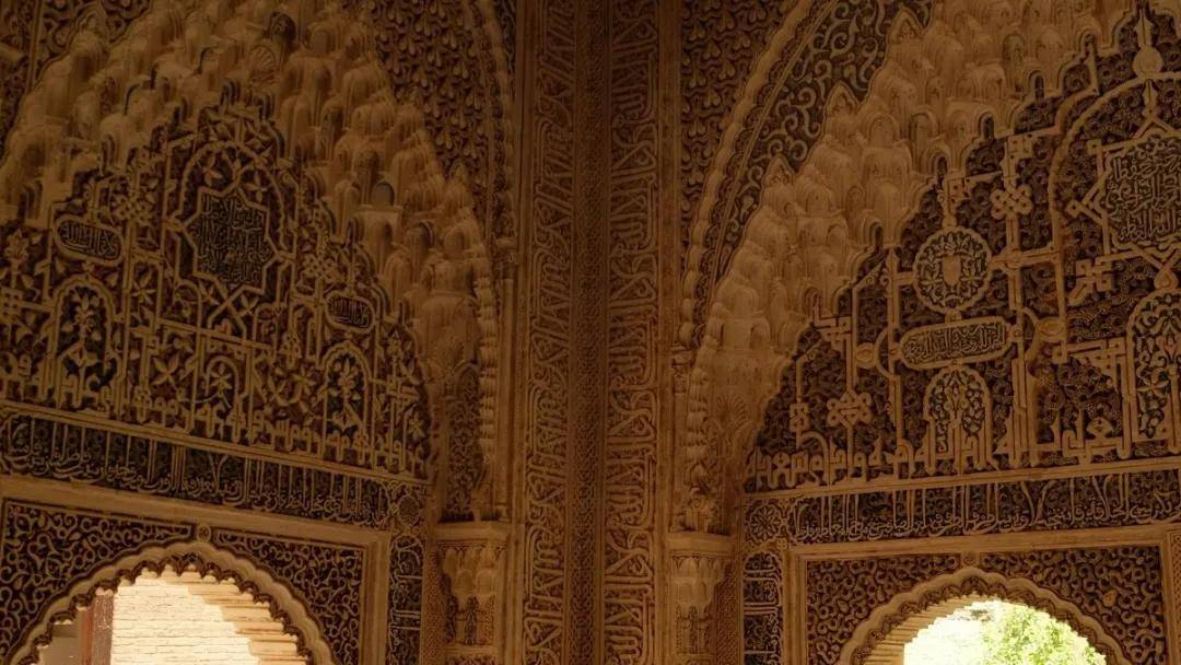 听历史的回音，追艺术的光《阿尔罕布拉宫的回忆》