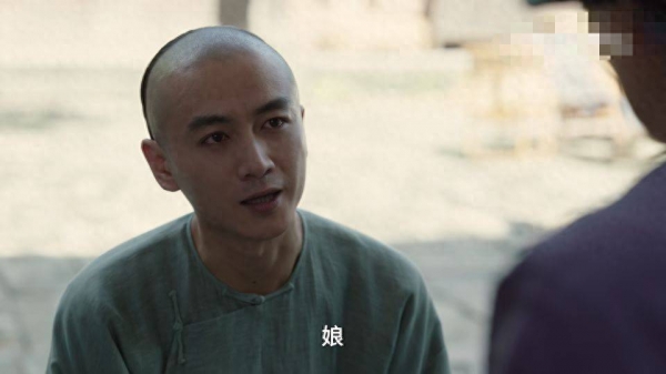 陈晓为角色瘦到脸颊凹陷，陈妍希新剧秀甜蜜，离婚后新作奇妙撞期