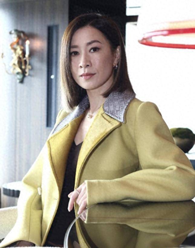 原创            佘诗曼透露已立遗嘱，超两亿财产将按意愿分配，母亲兄弟皆获益