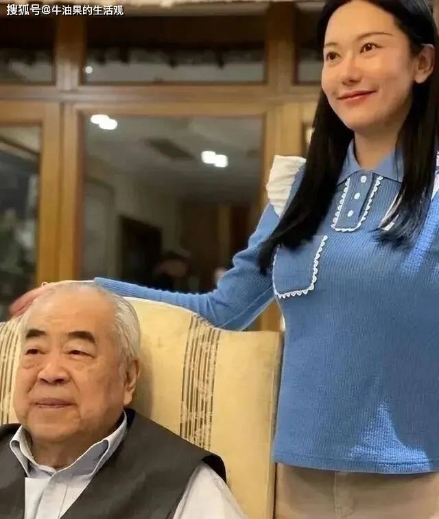 原创            87岁范曾官宣喜得独子，宣布与女儿继子断绝关系，恋爱脑不分年龄