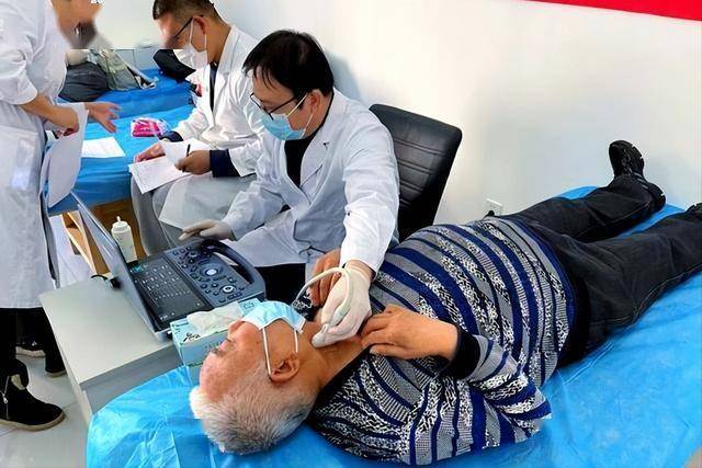 我国超3亿人查出颈动脉斑块！医生提醒：斑块可逆转，这4点很关键