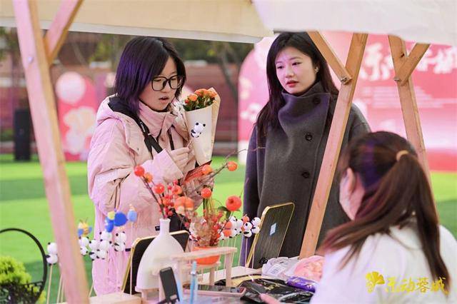 成都市“走基层”文化惠民活动暨第四届社区艺术季首场活动圆满落幕