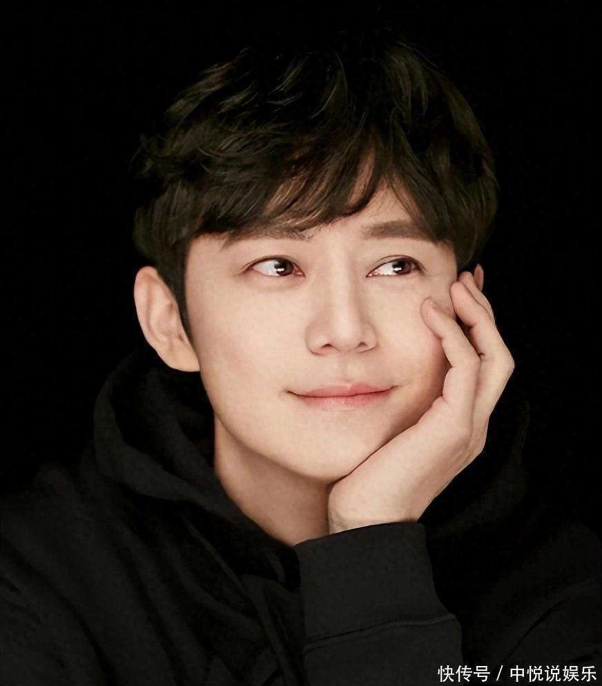 原创            51岁何炅：不婚不育与保姆为伴，风光背后藏着多少心酸