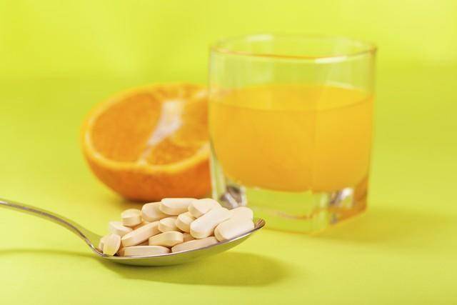 男人别忽视！3种功能修复维生素，帮你改善勃Q问题，看懂就能用