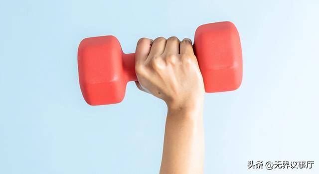 原创            运动藏着抗癌密码，肌肉竟成癌细胞“天敌”，背后机制颠覆认知