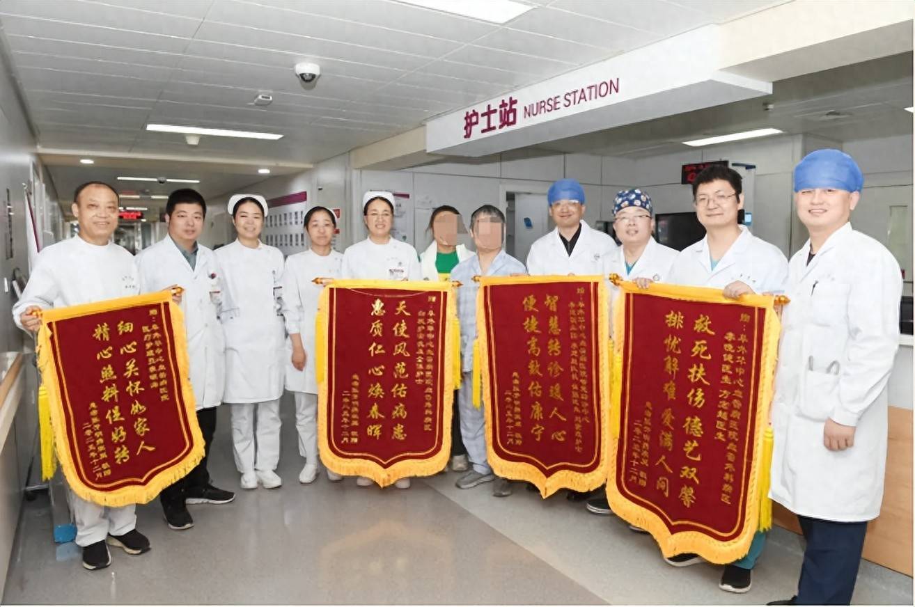 生死48小时！69岁老人腹主动脉瘤破裂，多学科专家极限抢救