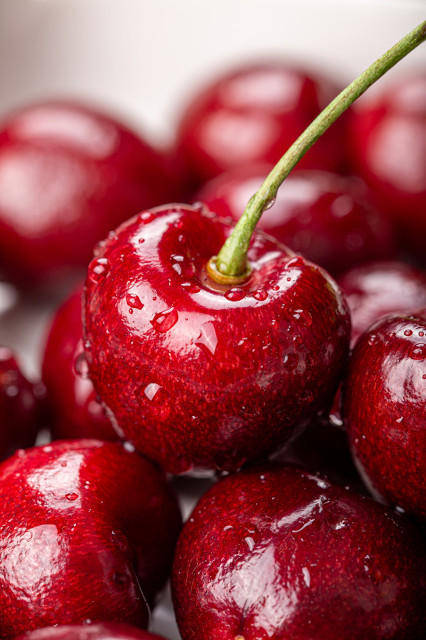 血糖高的人适合吃车厘子？专家称升糖指数不算高，但也需要适量食用