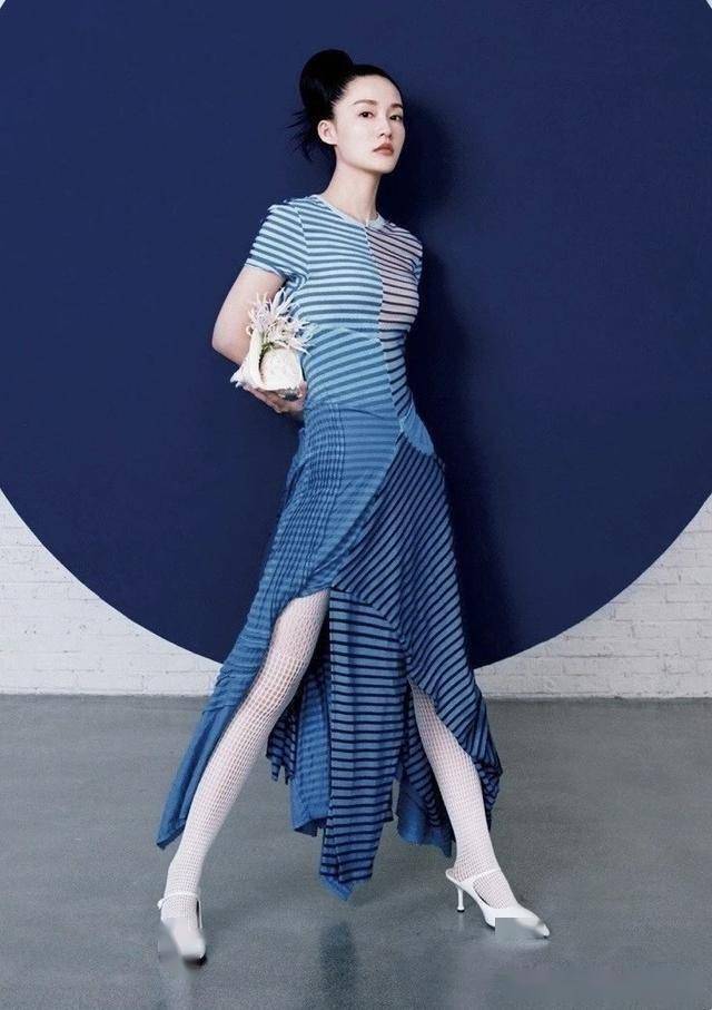 李沁｜丝袜写真大长腿