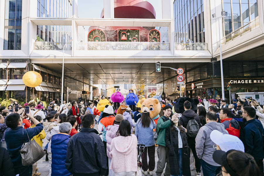 有国际艺术大展，也有甜蜜风暴来袭……前滩冬日季塑国际文旅新场景
