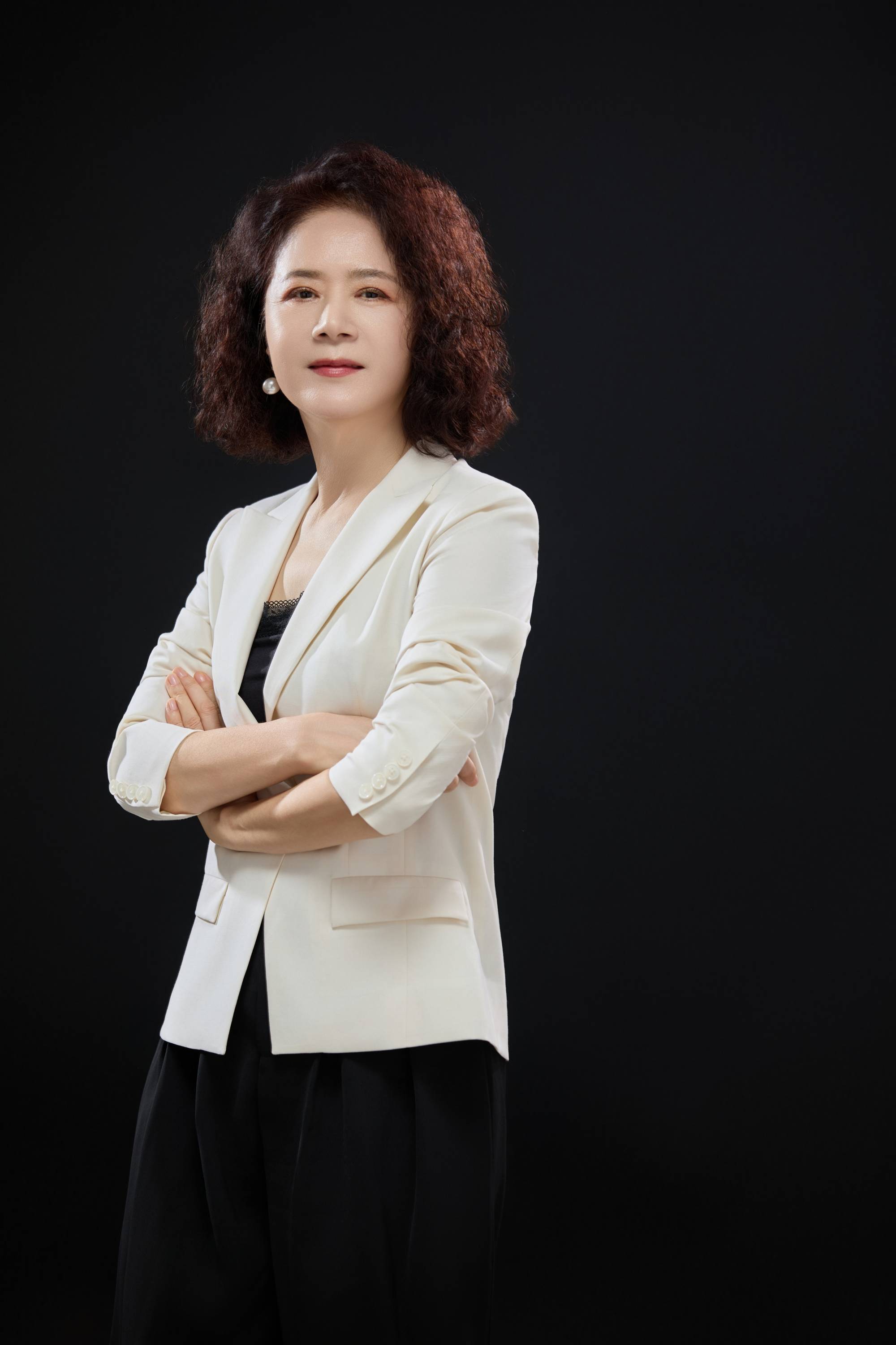 张建新写真曝光 温婉大气尽显宁静之美