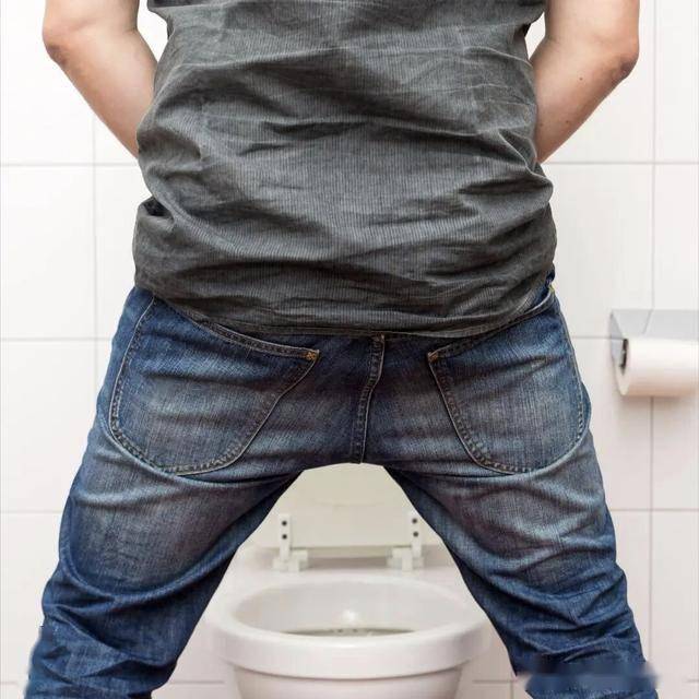 泌尿不适别硬扛！三金片专攻3类问题，清热通淋益肾，男女都适用