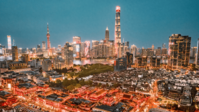 构筑产业新高地，开启珠宝新篇章：上海国际珠宝时尚功能区首届珠宝月圆满闭幕