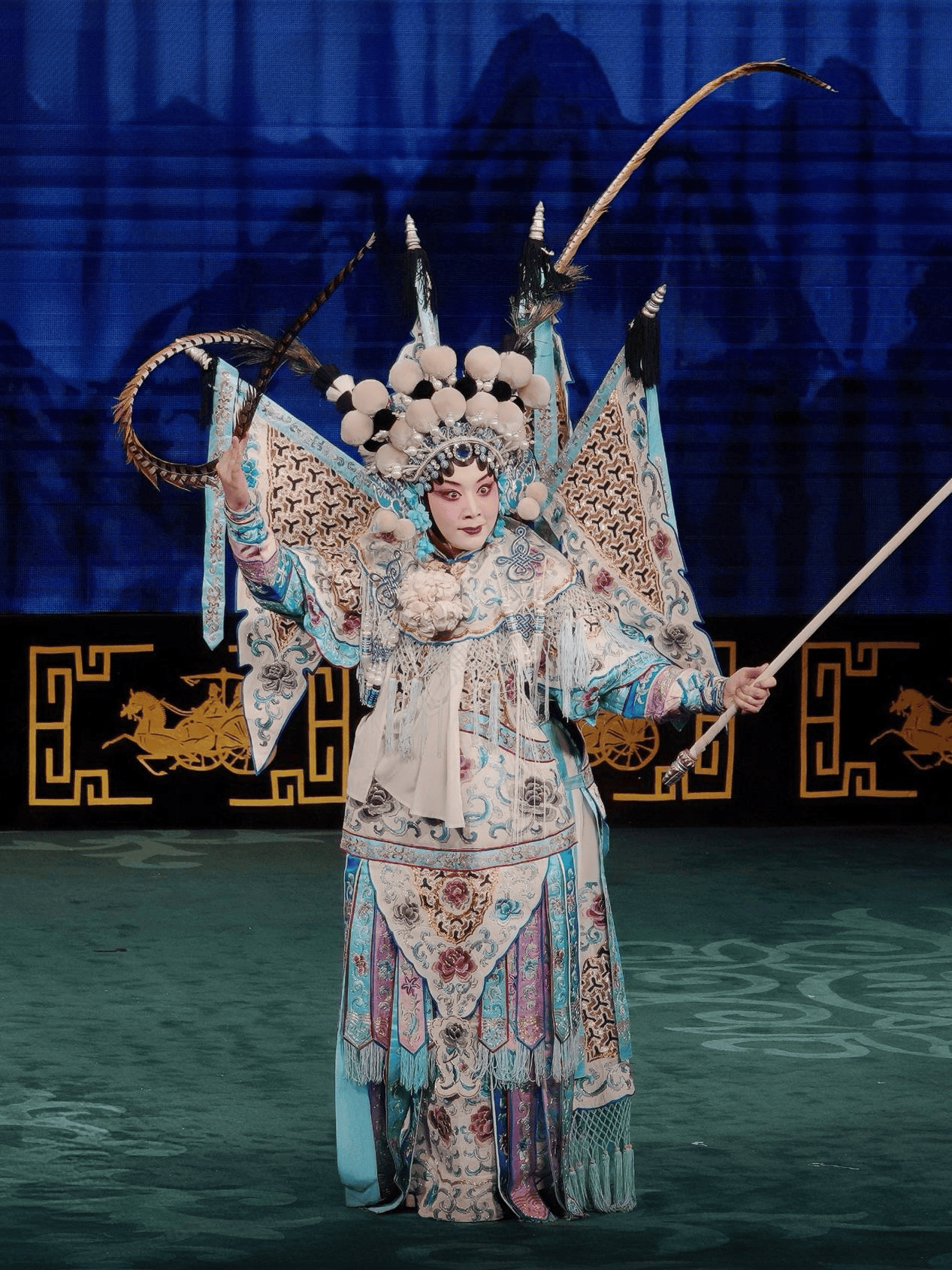 人才为基 繁荣贵州京剧艺术——京剧《杨门女将》《长坂坡 汉津口》开演
