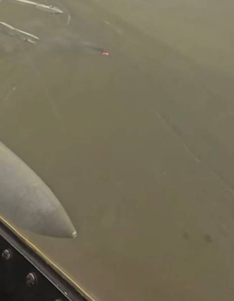 现场画面！外媒：委内瑞拉出动3架F-16战机拦截一架“敌对”飞机